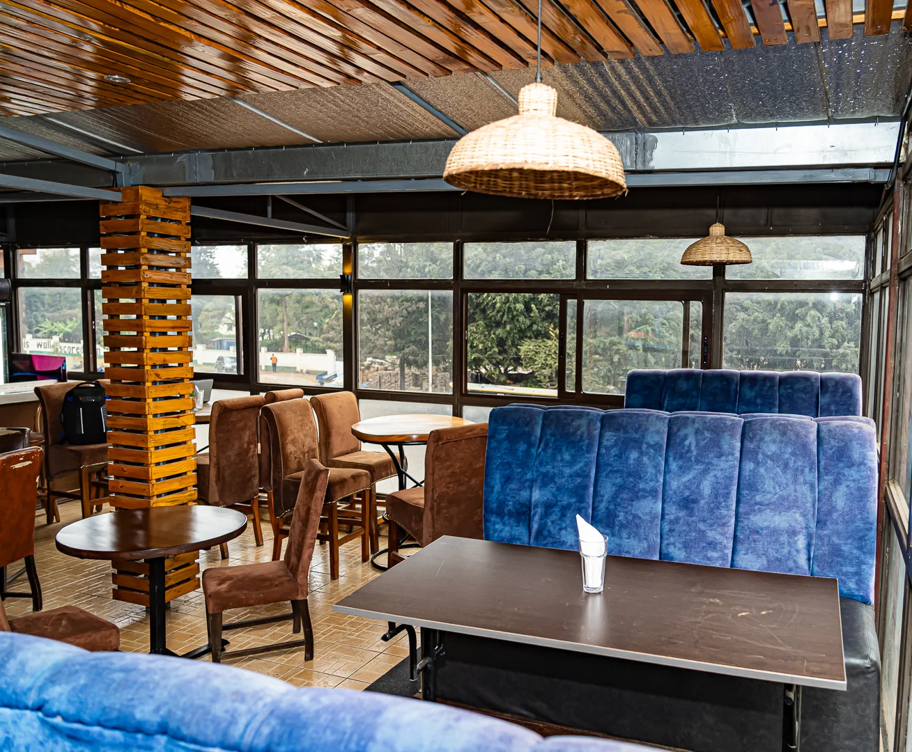Transit Bar & Lounge